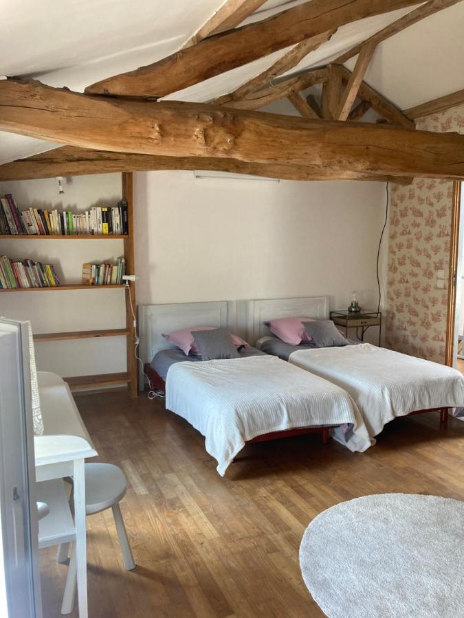 Les Ganivelles Leilighet Saint-Dizant-du-Gua Eksteriør bilde